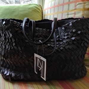 Inzi black leather tote